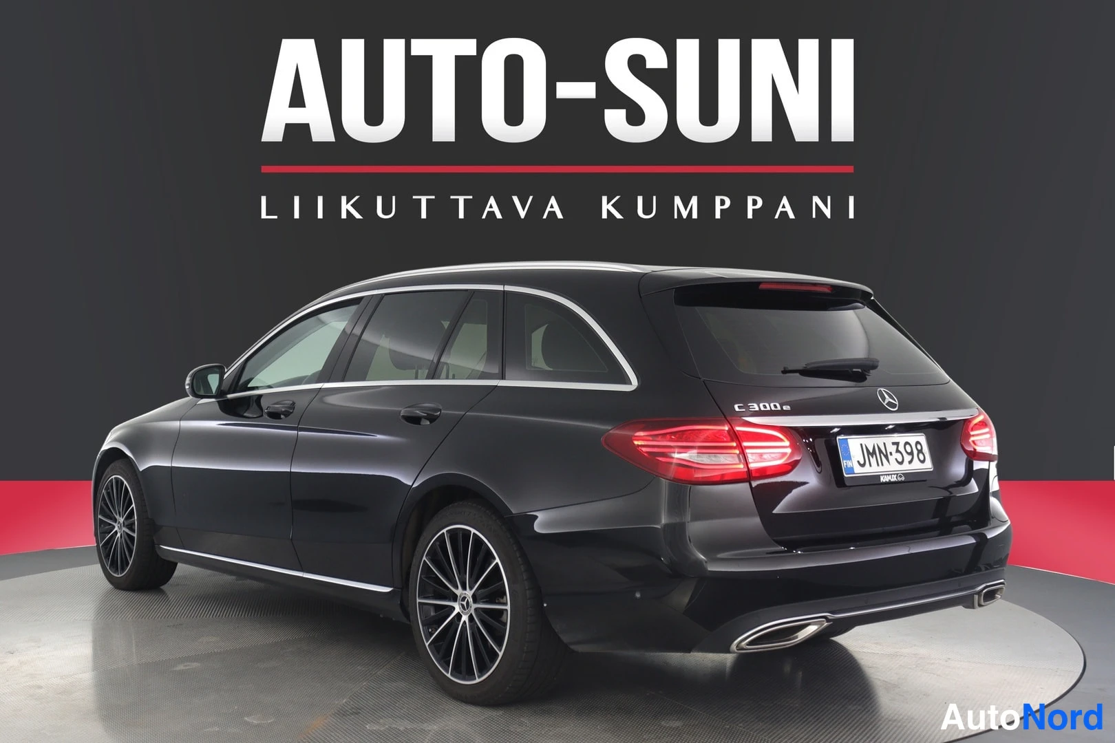 Musta Mercedes-Benz C 2020, takaviisto, kuva 6