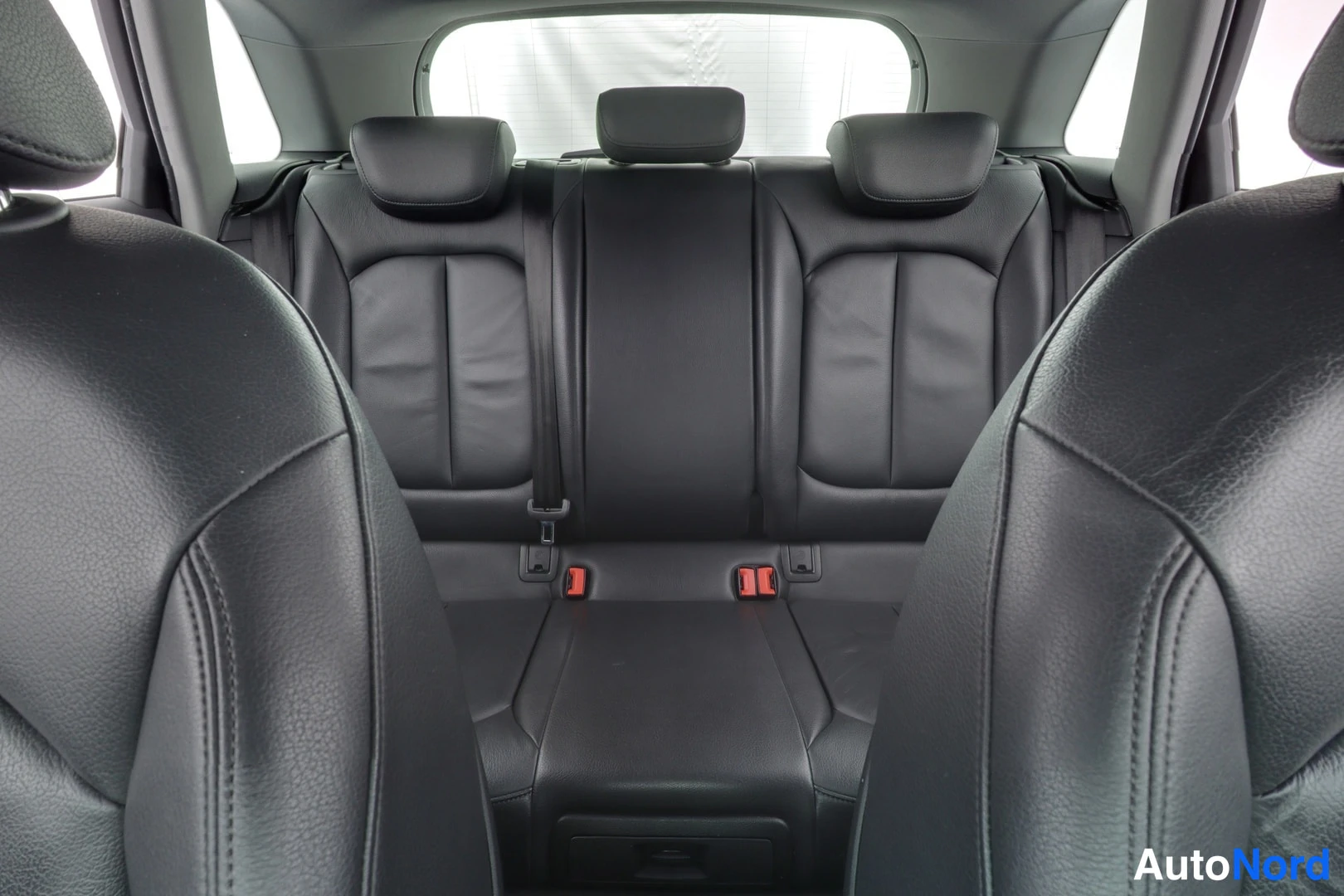 Valkoinen Audi A3 2019, kuva 10