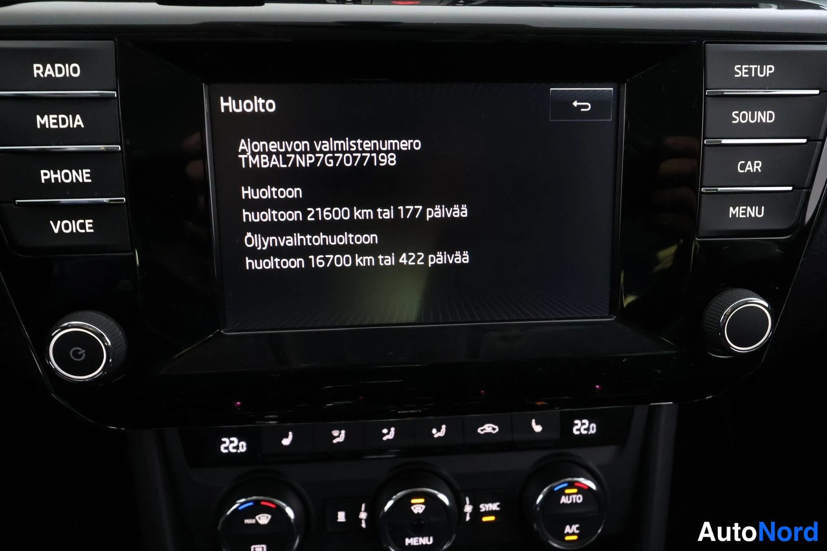 Ohjaamo: Infotainment-näytön