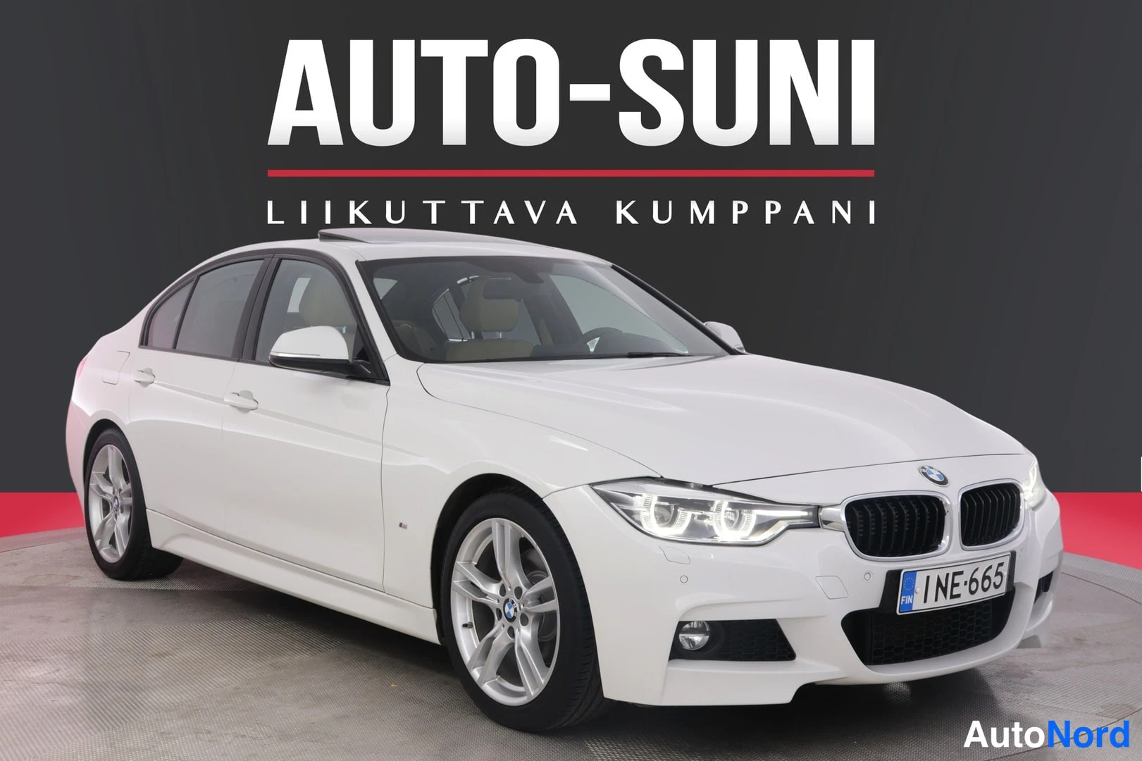 Valkoinen BMW 330e 2017, etuviisto, keula oikealle, kuva 4