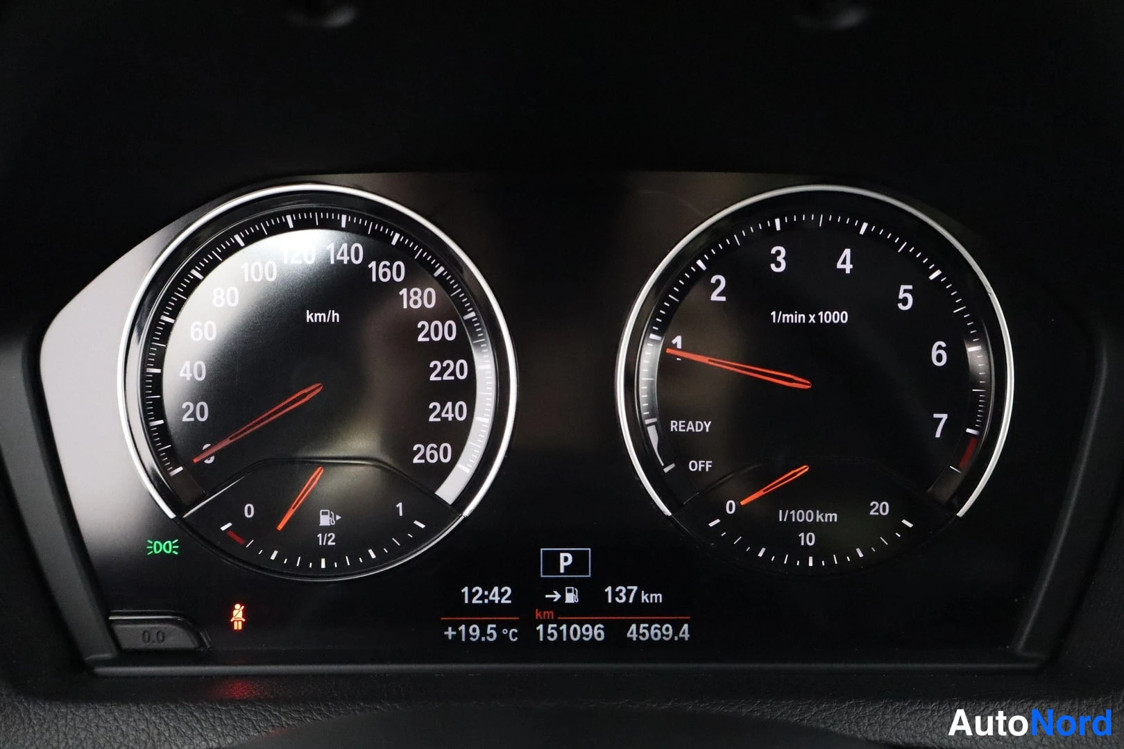 Valkoinen BMW 118i 2018, kuva 17