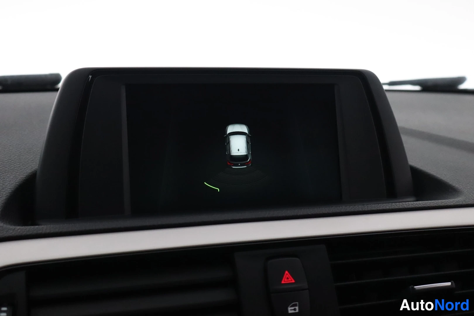 Valkoinen BMW 118i 2018, kuva 18
