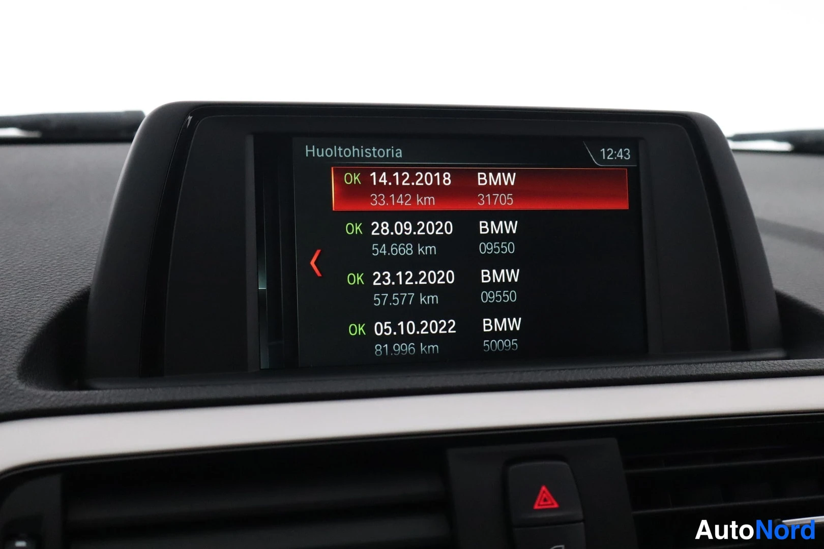 Valkoinen BMW 118i 2018, kuva 20