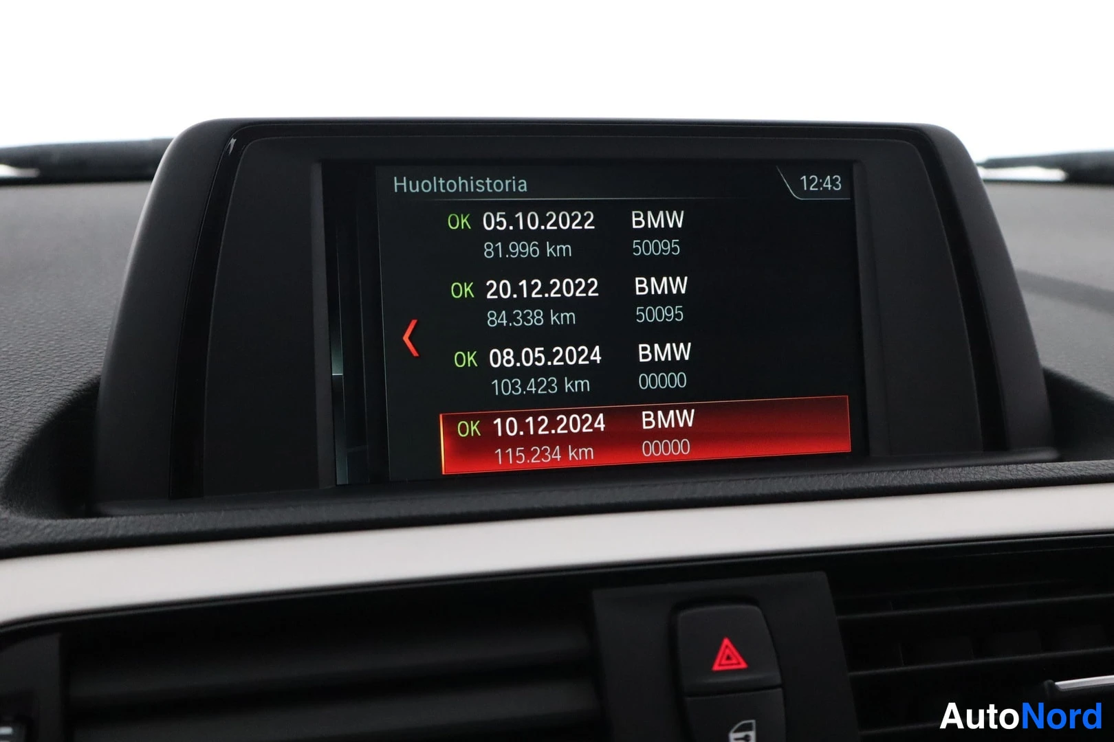 Valkoinen BMW 118i 2018, kuva 21