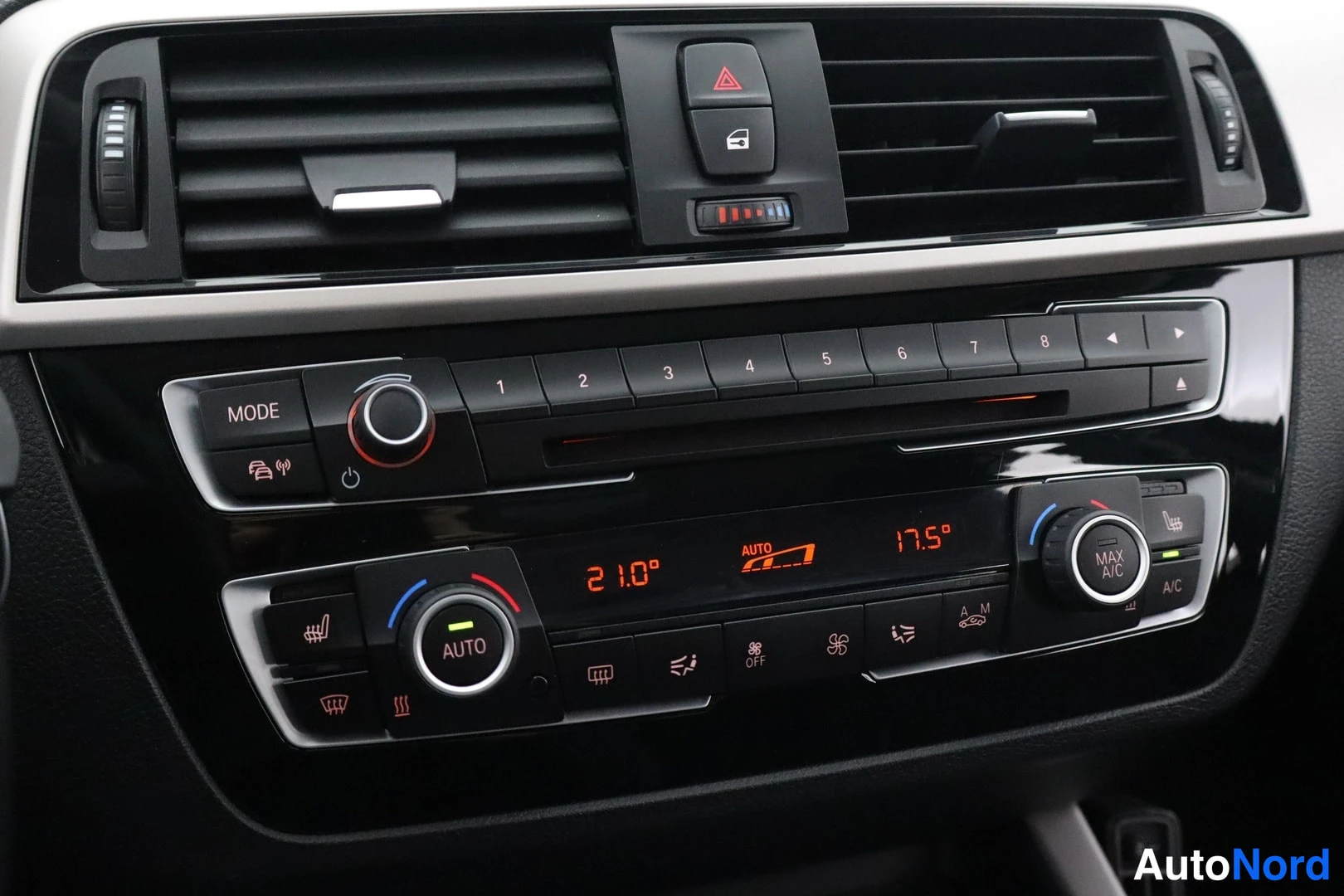 Valkoinen BMW 118i 2018, kuva 22