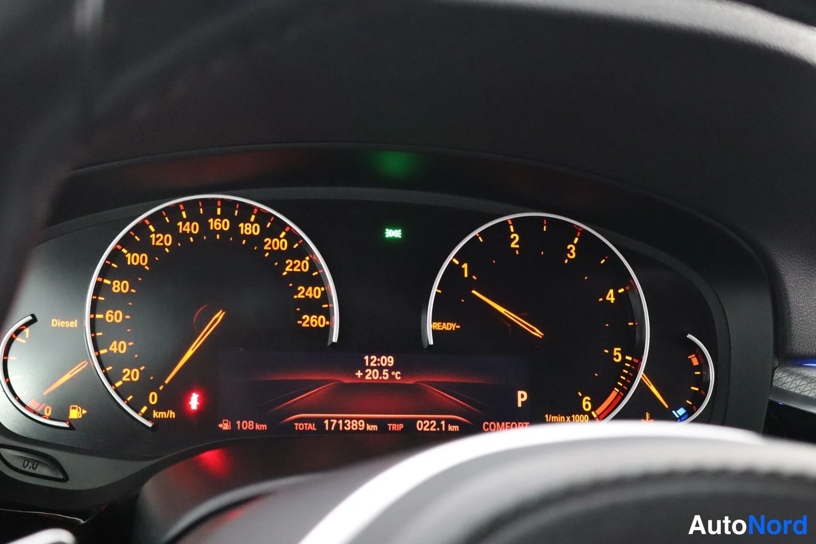 Harmaa BMW 520d xDrive 2018, yksityiskohta, kuva 21