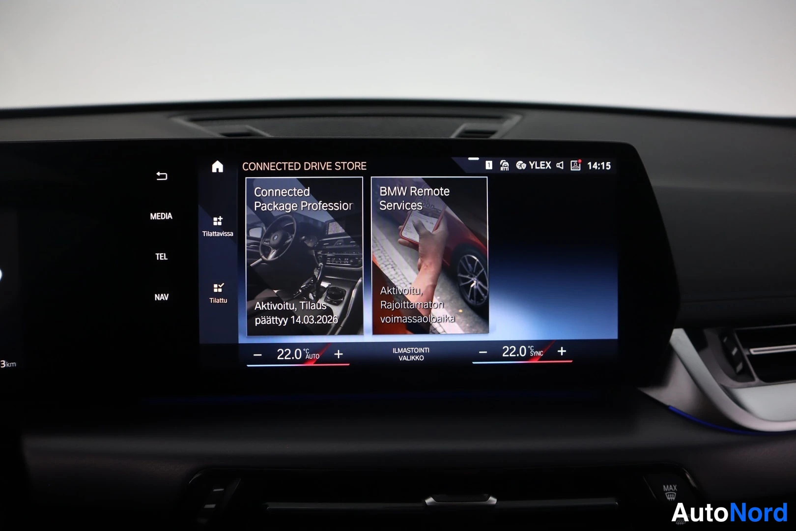 Muu: Auton näyttö näyttää ConnectedDrive Store -sivun, jossa BMW Remote Services -palvelun tila on rajoittamaton voimassaoloaika.