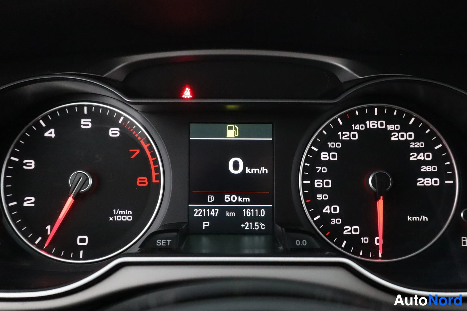 Valkoinen Audi A4 allroad quattro 2014, yksityiskohta, kuva 15