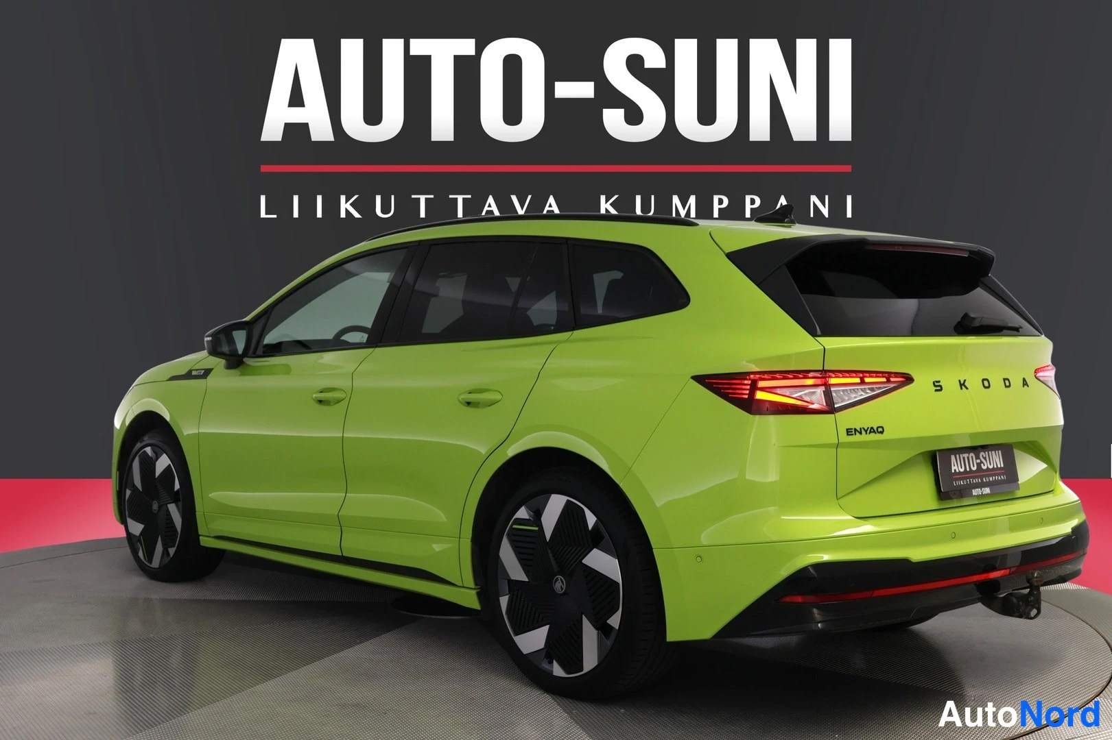 Vihreä Skoda Enyaq 2026, takaviisto, kuva 6