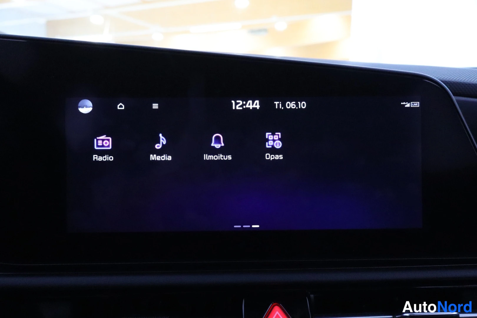 Valkoinen Kia Niro 2023, kuva 16