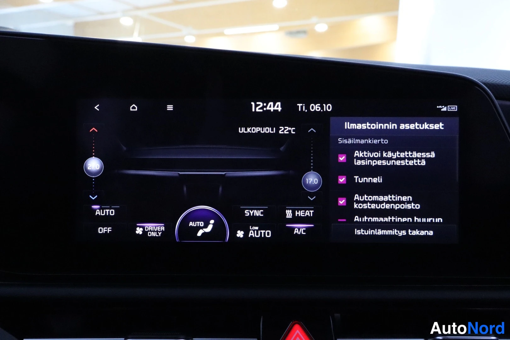Valkoinen Kia Niro 2023, kuva 30