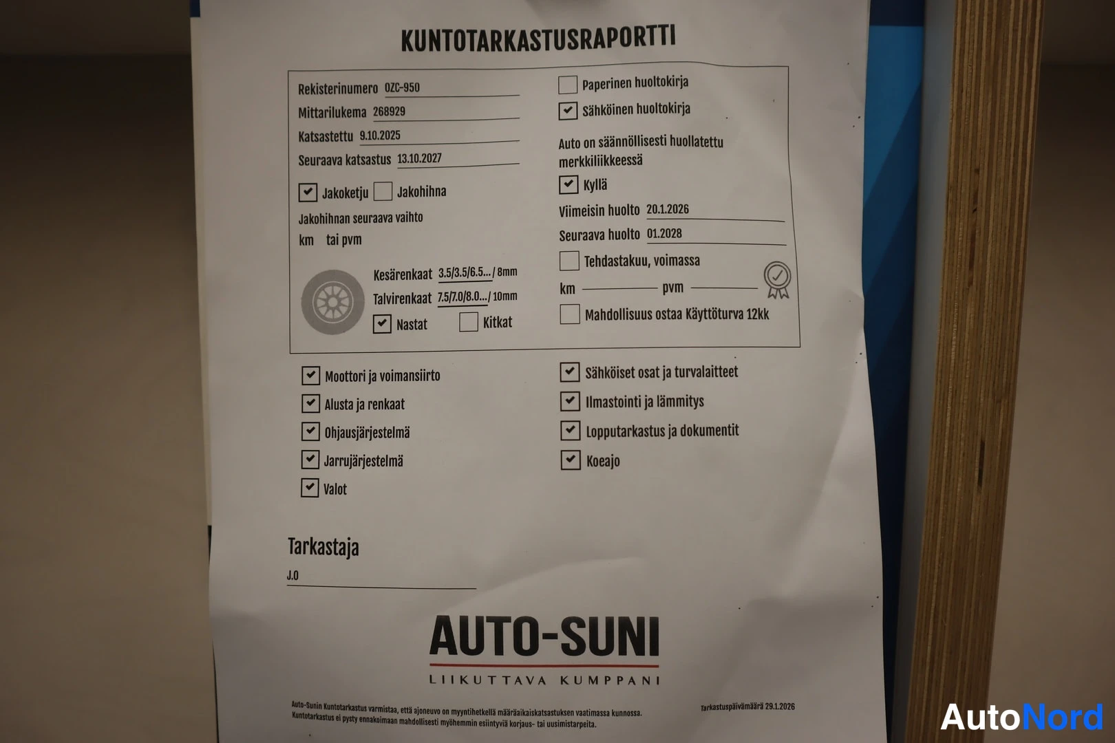 Asiakirja: Kuntotarkastusraportti Auto-Sunilta: rekisterinumero, mittarilukema 268929, katsastettu 3.10.2025.