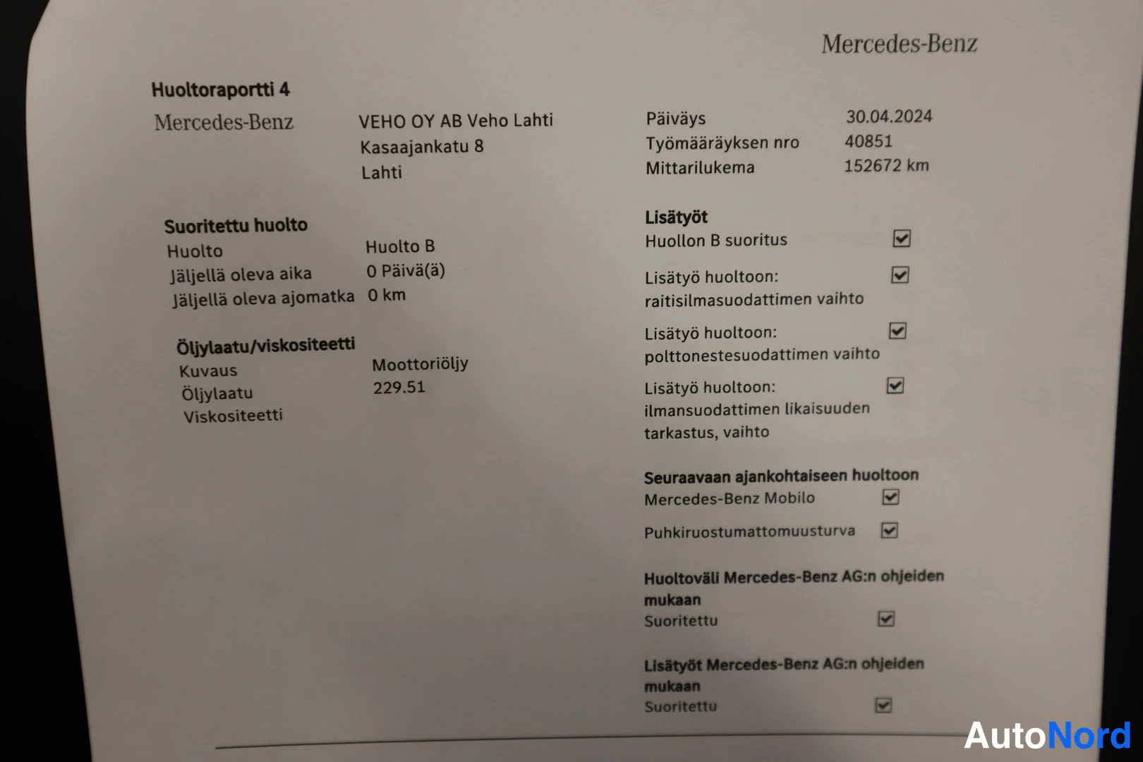Asiakirja: Huoltoraportti 4 Mercedes-Benz 30.04.2024, mittarilukema 152672 km, suoritettu Huolto B.