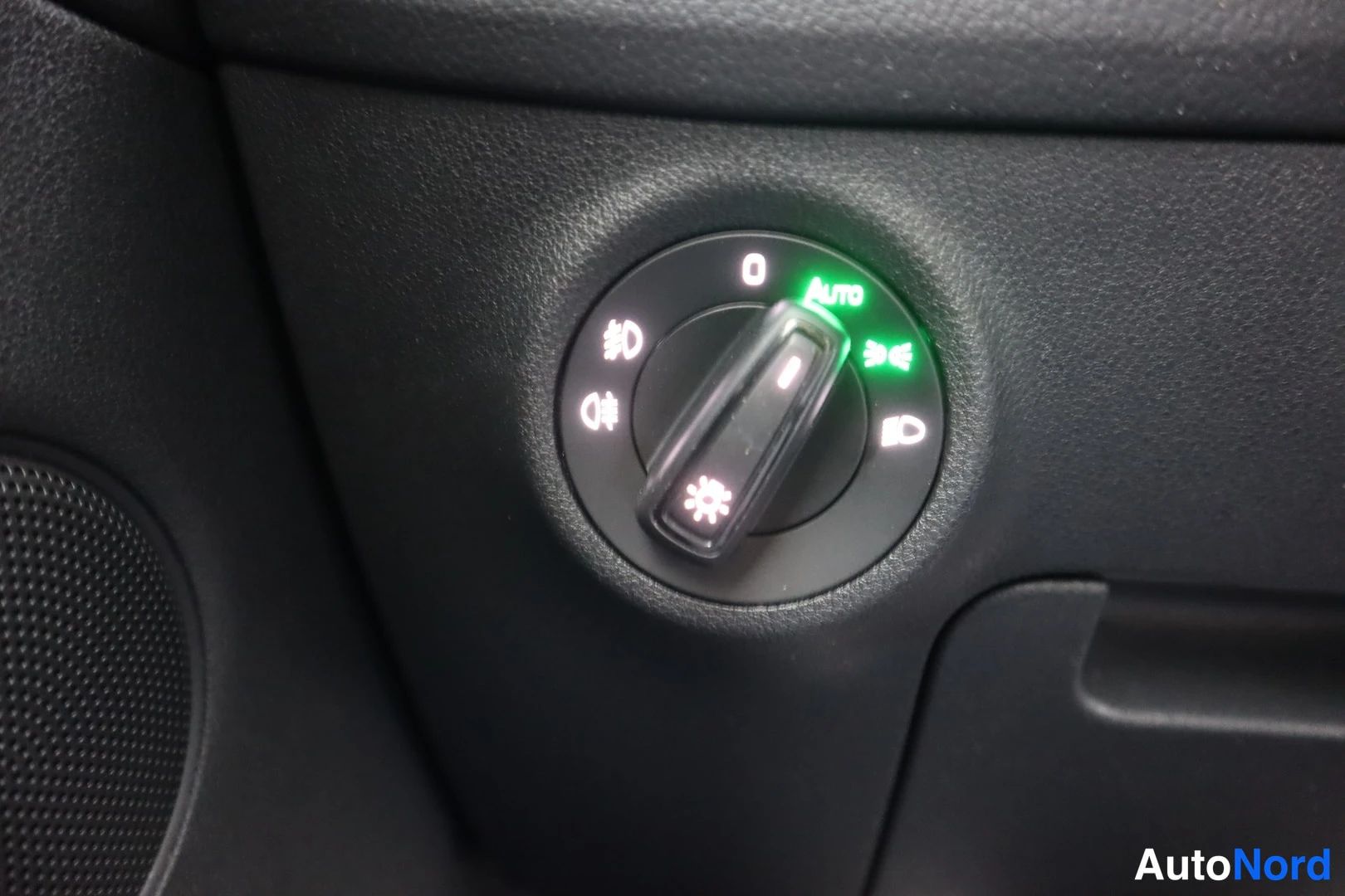 Harmaa Skoda Kodiaq 2022, yksityiskohta, kuva 19