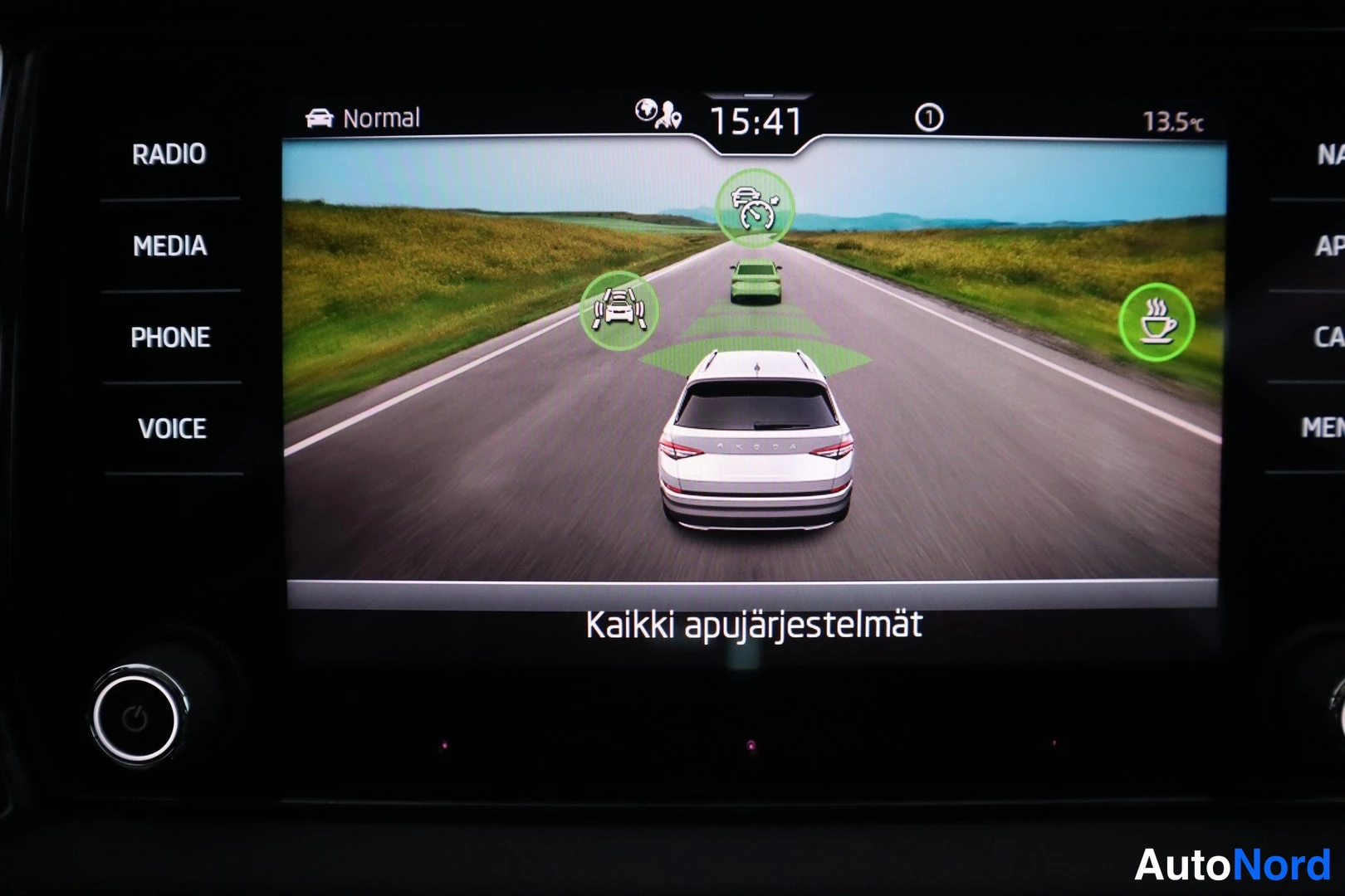 Harmaa Skoda Kodiaq 2022, yksityiskohta, kuva 22