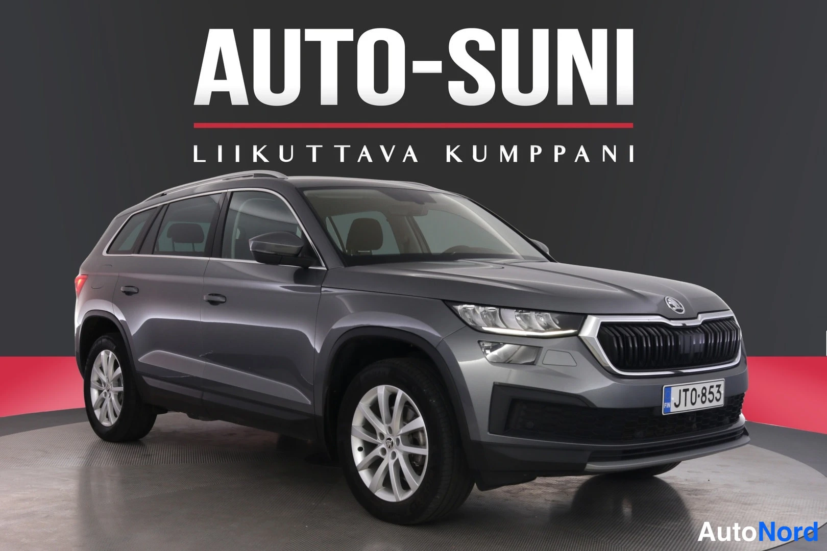 Harmaa Skoda Kodiaq 2022, etuviisto, keula oikealle, kuva 3