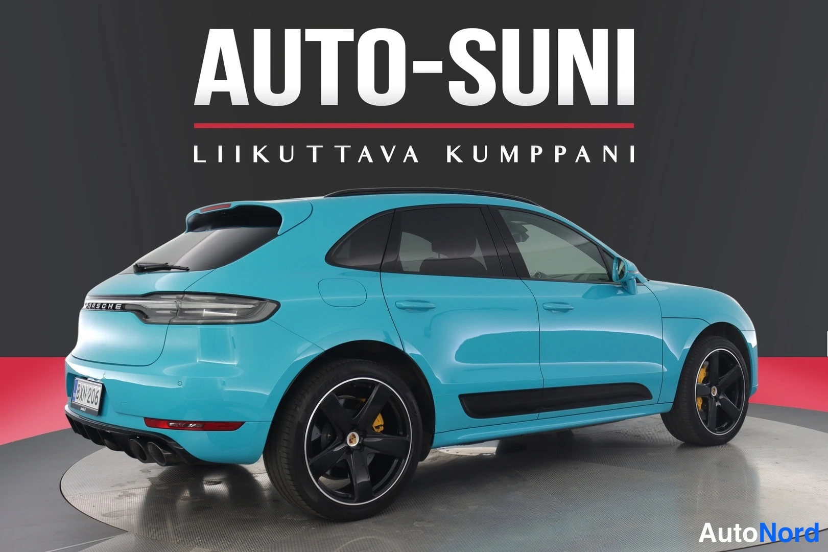 Sininen Porsche Macan 2019, ulkokuva 2 – Lappeenranta