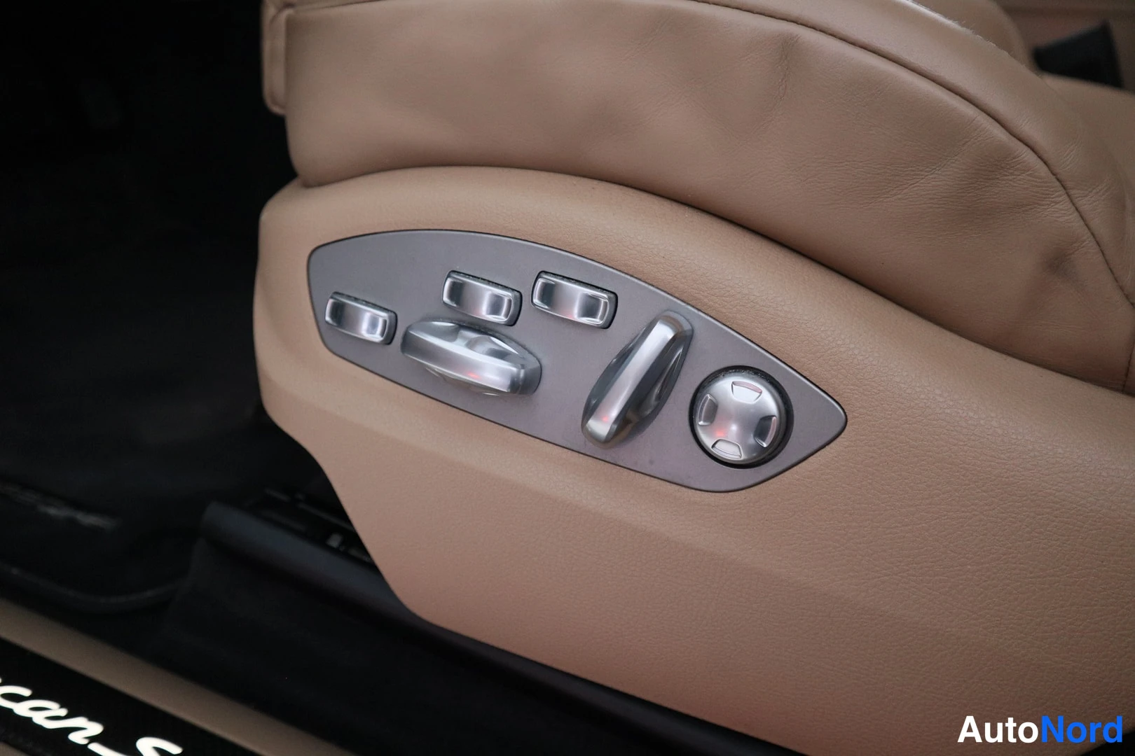 Sininen Porsche Macan 2019, ulkokuva 15 – Lappeenranta