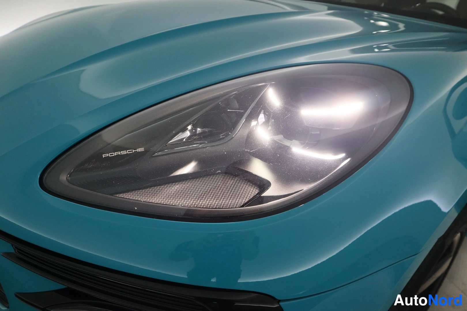 Sininen Porsche Macan 2019, ulkokuva 18 – Lappeenranta