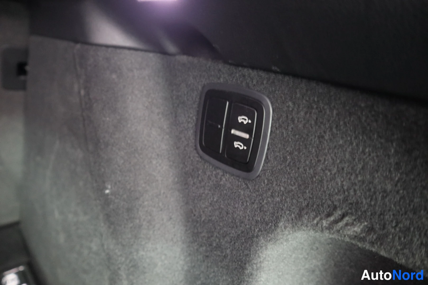 Sininen Porsche Macan 2019, ulkokuva 10 – Lappeenranta