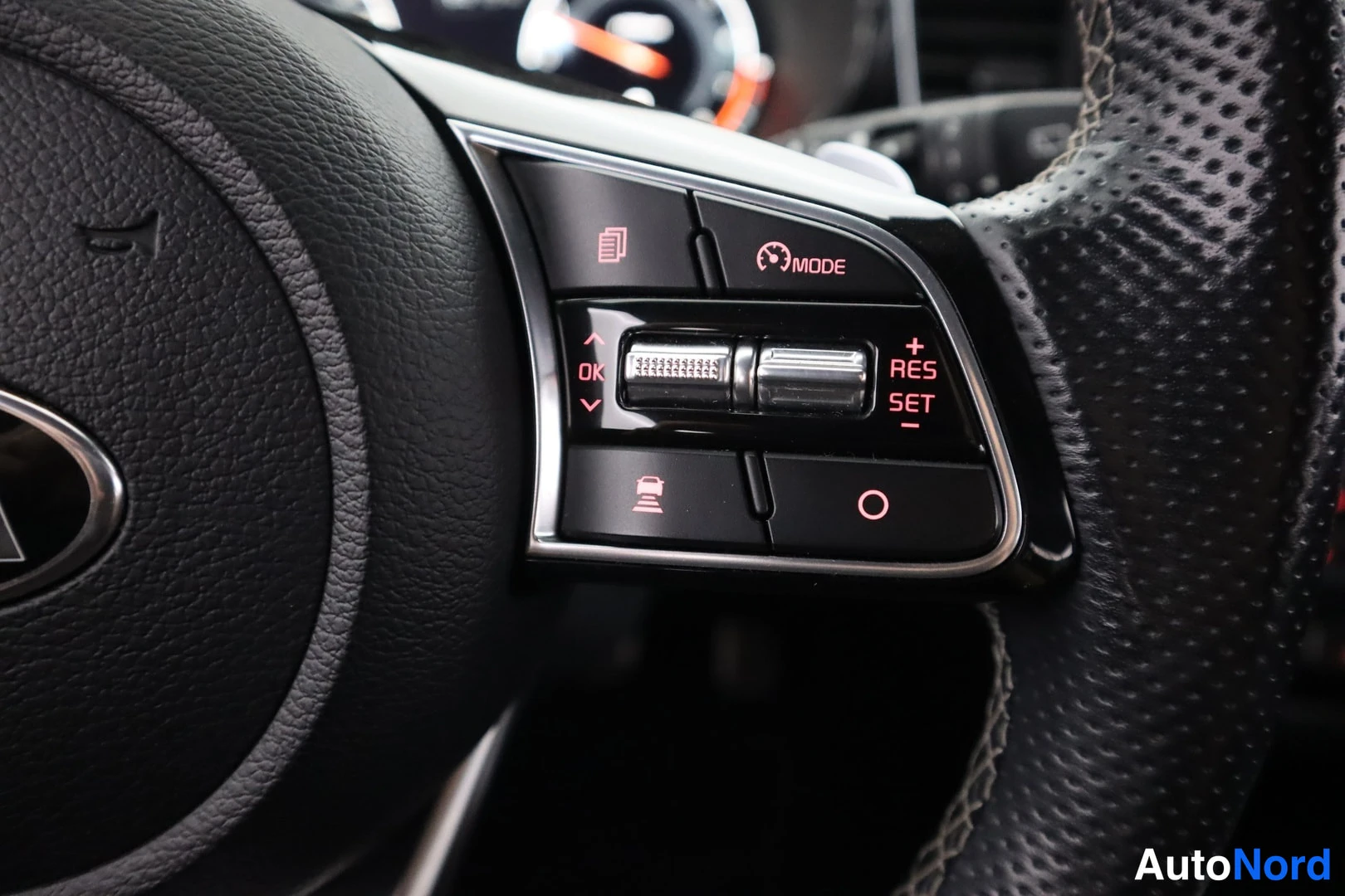Punainen Kia ProCeed 2020, kuva 17