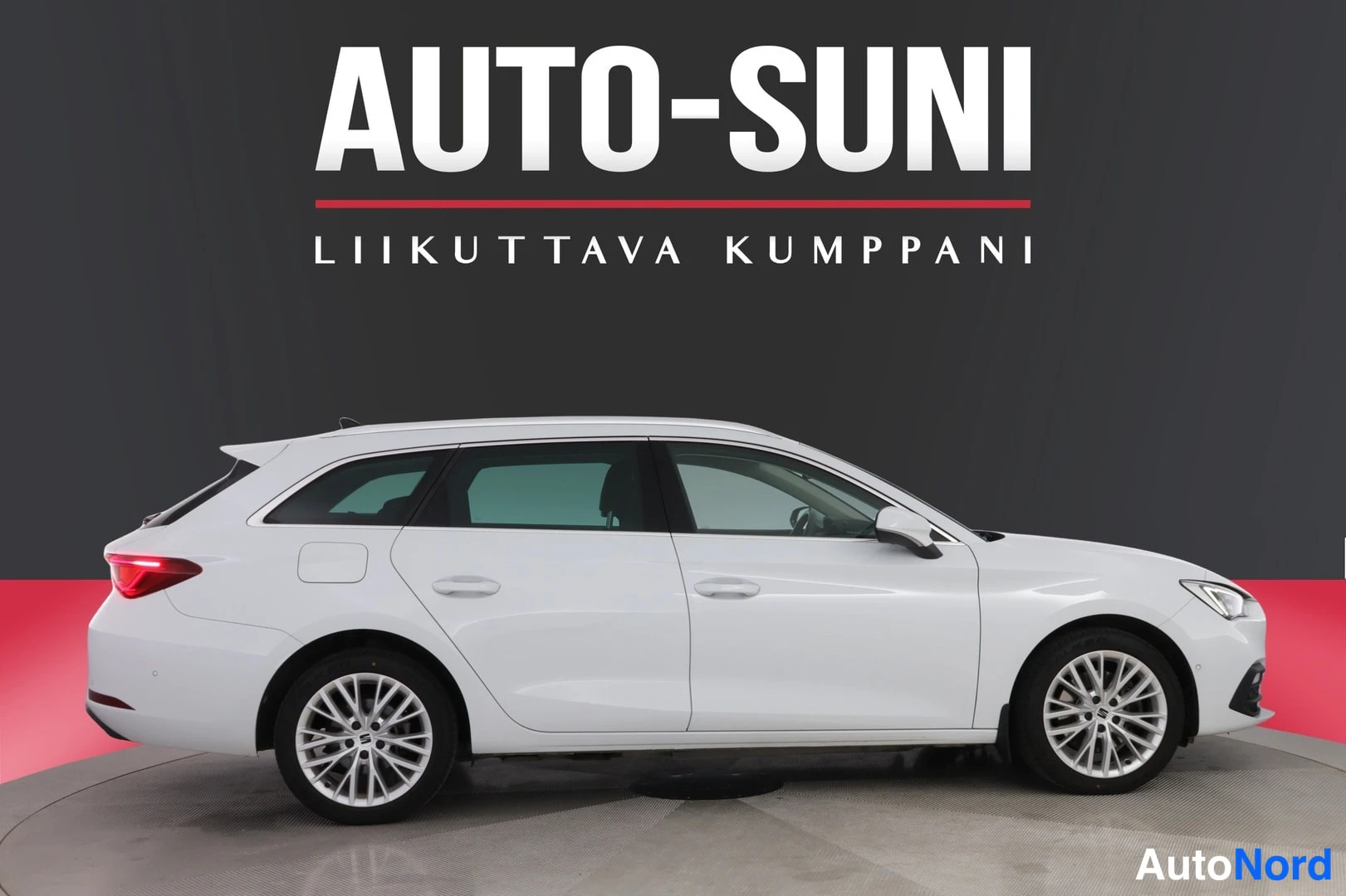 Seat Leon Sportstourer 2021, ulkokuva 2 – Lappeenranta