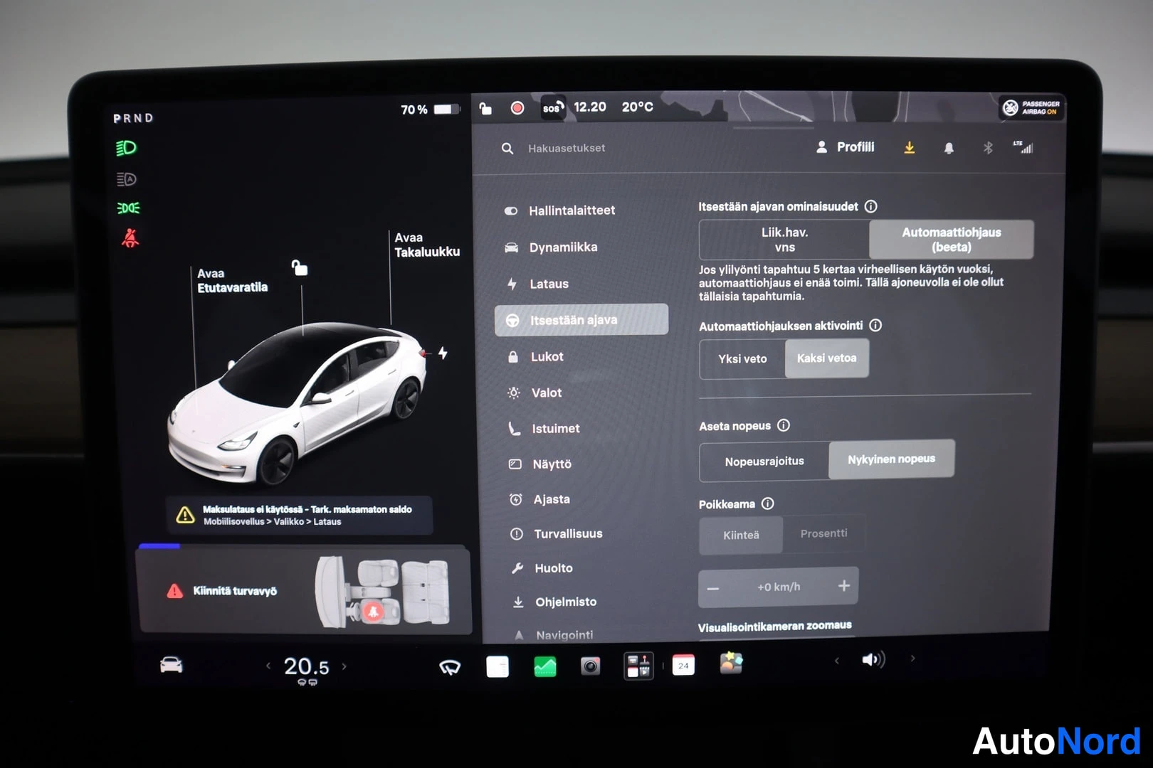 Valkoinen Tesla Model 3 2021, kuva 36