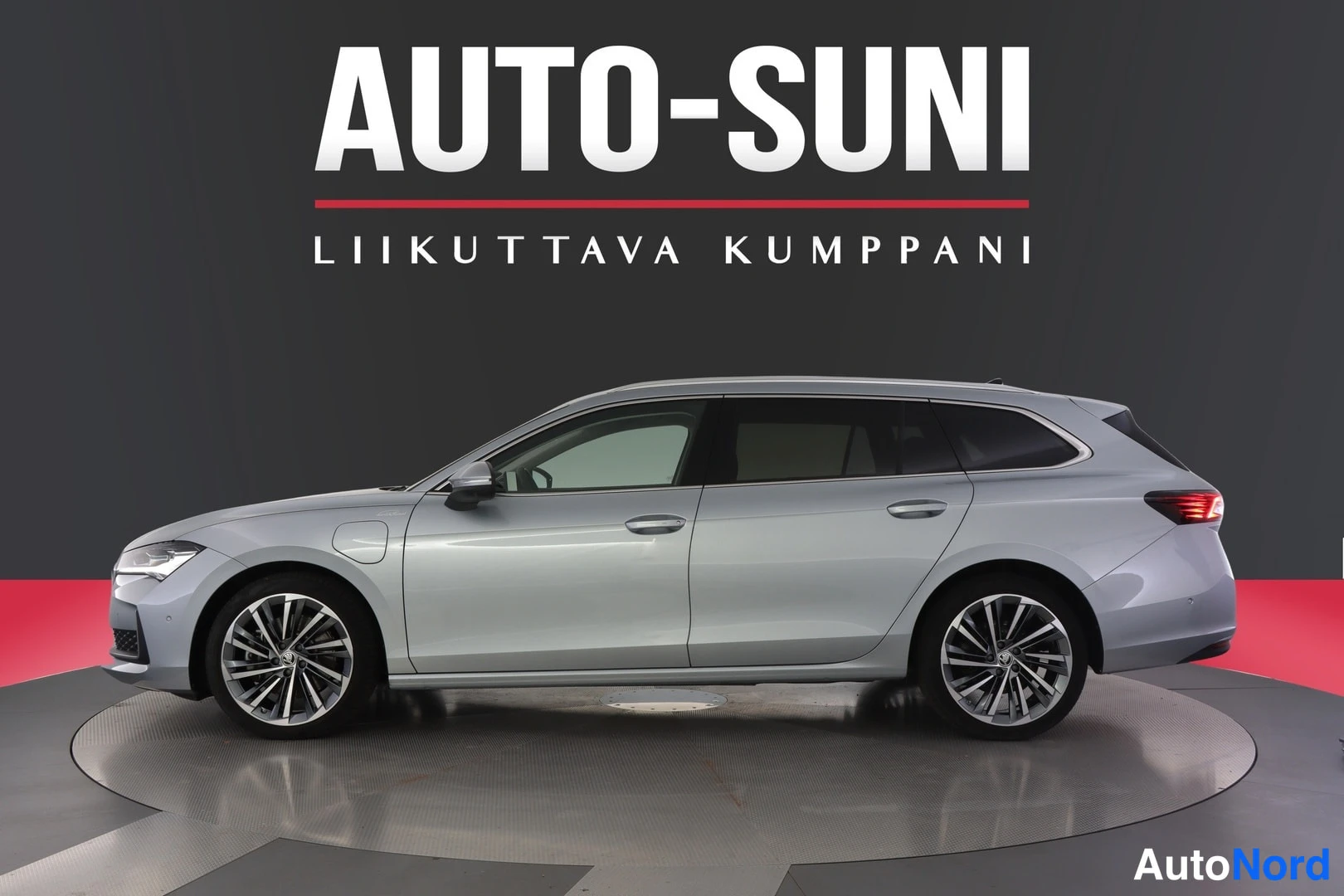 Skoda Superb 2025, ulkokuva 5 – Lappeenranta