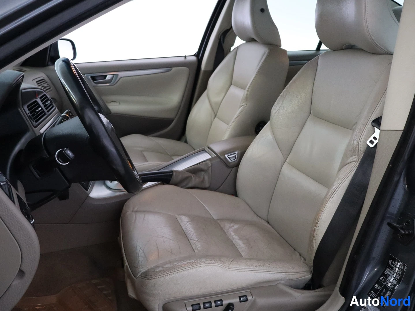 Beige Volvo S60 2008, etuistuimet, kuva 10