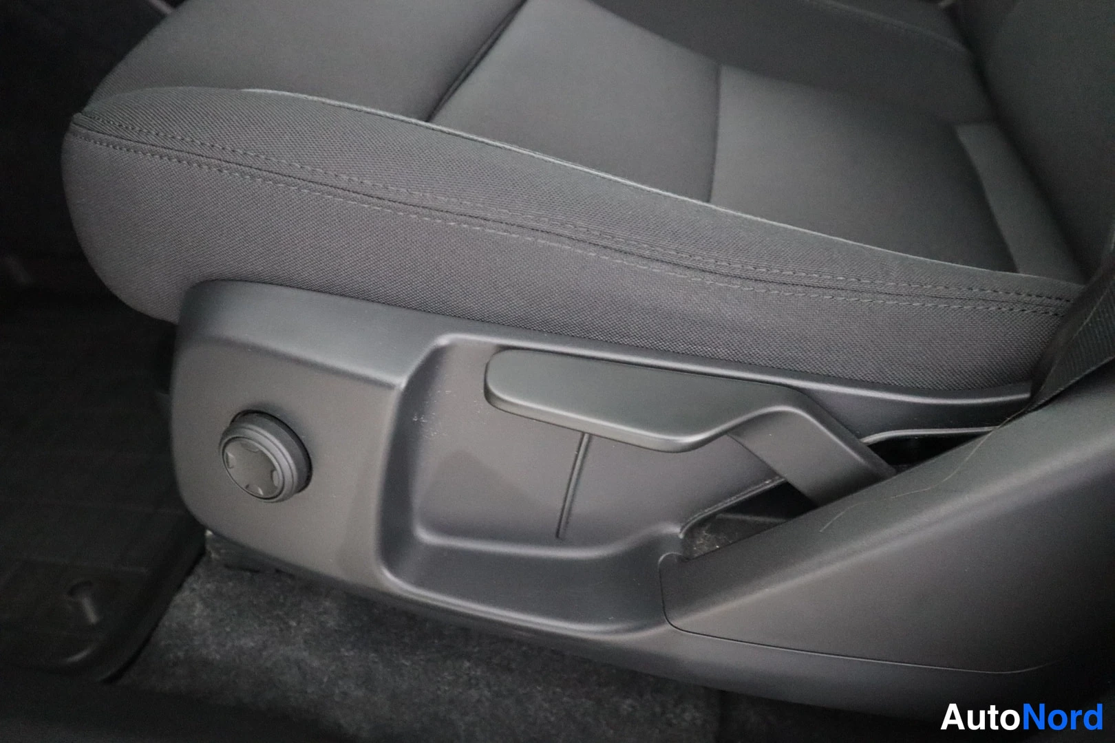Volvo XC40 2023, ulkokuva 10 – Lappeenranta