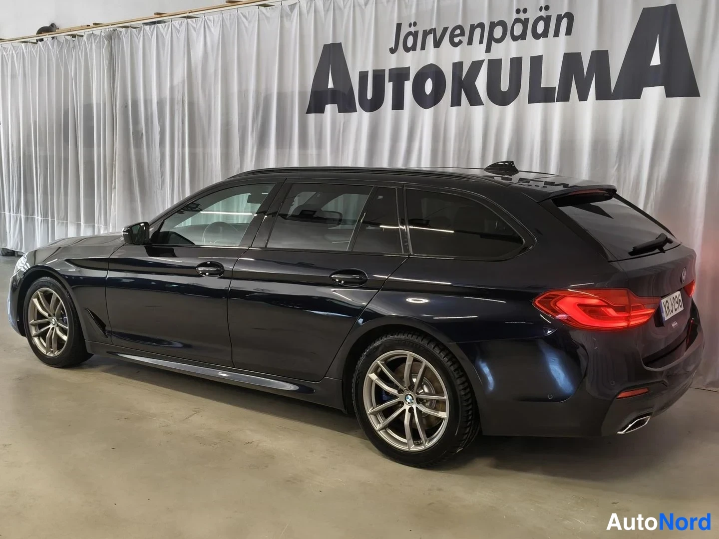 Takaviisto: BMW 530d M-Sport Business Sport Shadow Line 2018