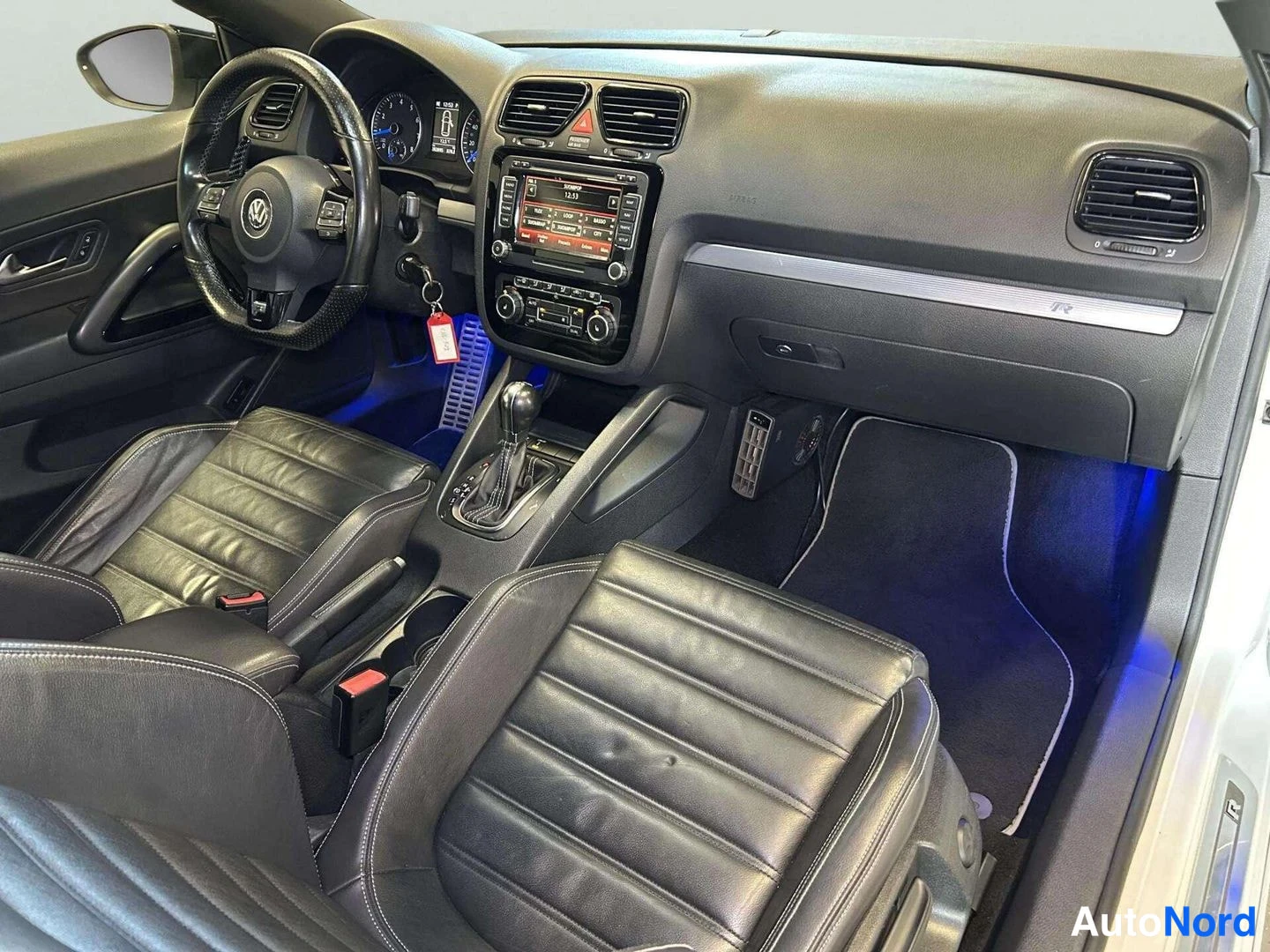 Valkoinen Volkswagen Scirocco 2010, sivulta, kuva 8