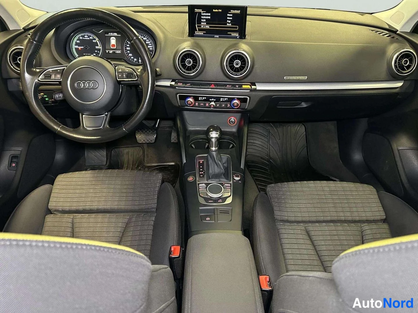 Musta Audi A3 2015, kuva 11