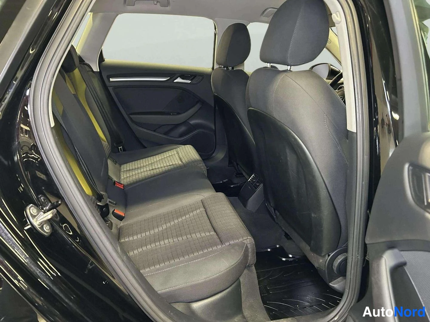 Musta Audi A3 2015, kuva 15