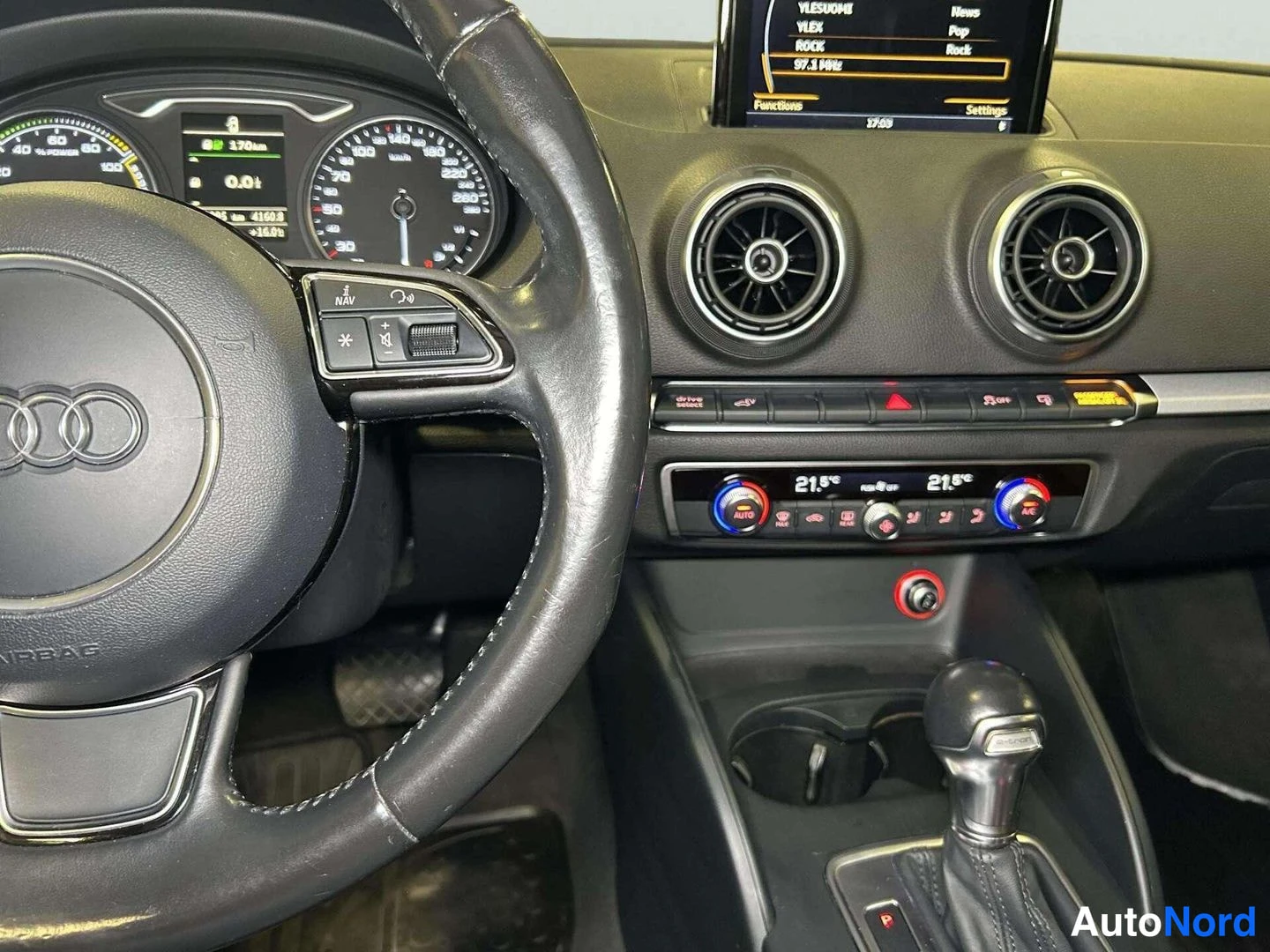 Musta Audi A3 2015, kuva 18