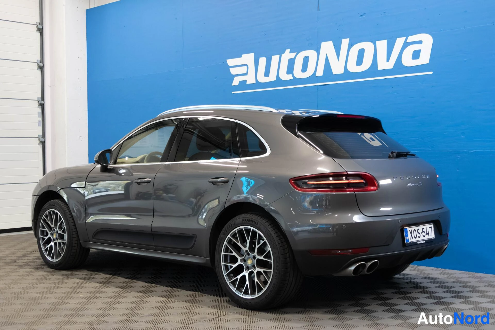 Harmaa Porsche Macan S Diesel 2015, takaviisto, kuva 6