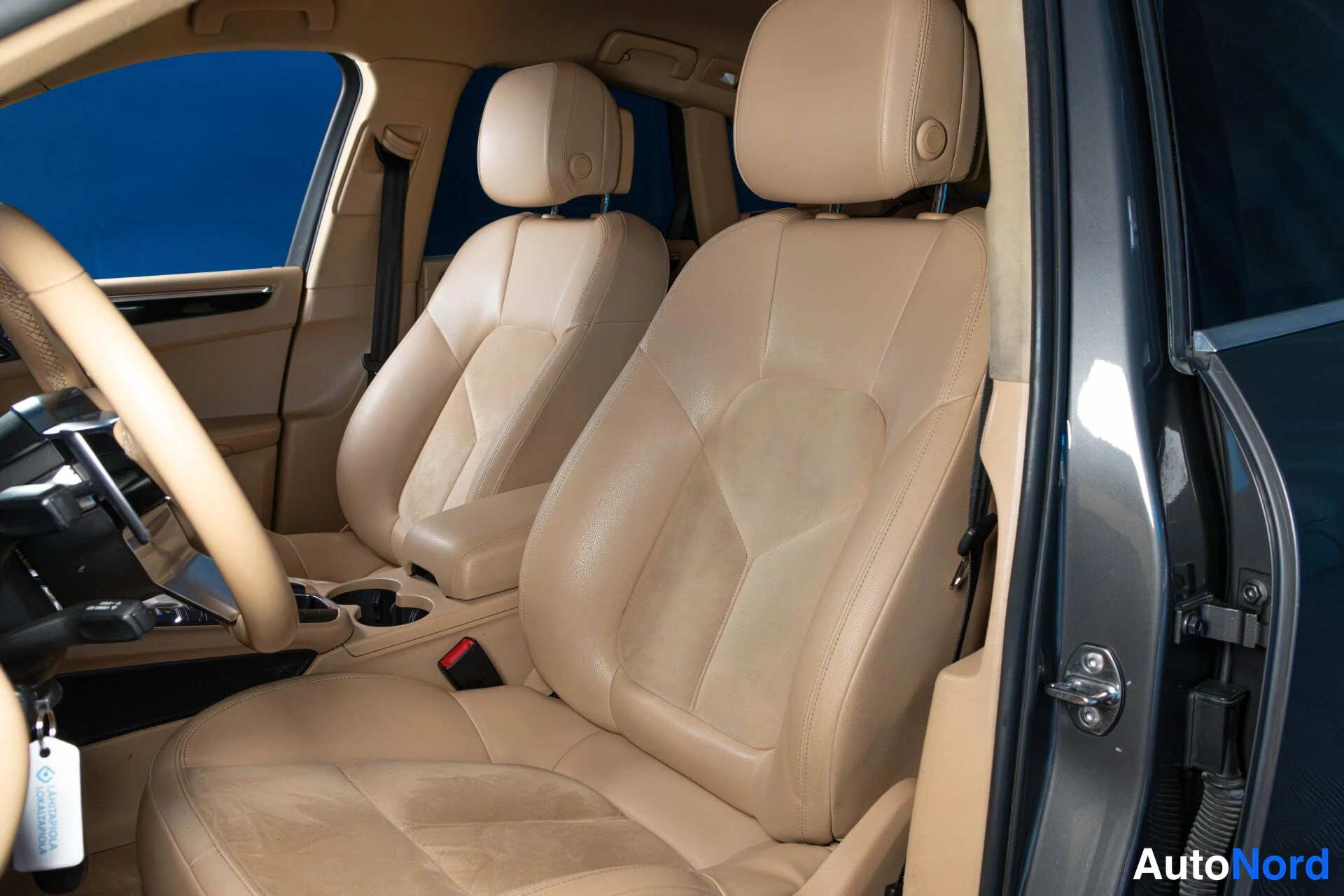 Harmaa Porsche Macan S Diesel 2015, kuva 9