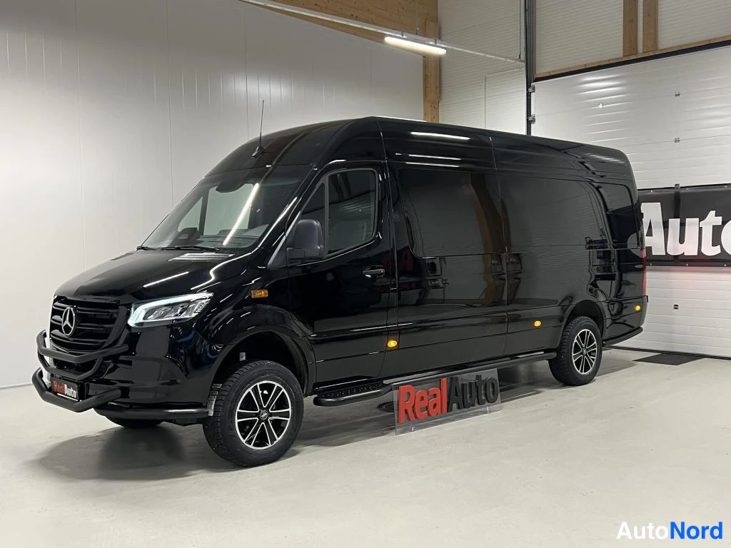 Mercedes-Benz Sprinter 2025