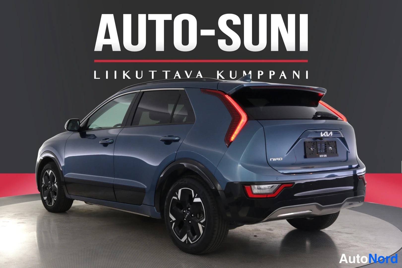 Sininen Kia Niro 2024, takaviisto, kuva 5