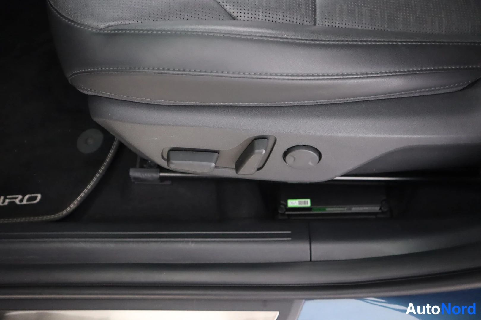 Sininen Kia Niro 2024, kuva 21