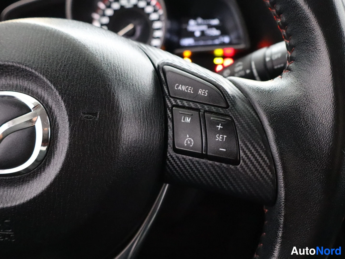 Hopea Mazda Mazda3 2015, kuva 28