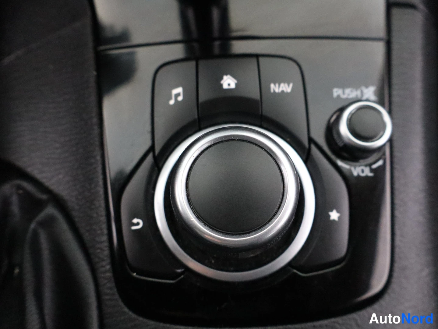 Hopea Mazda Mazda3 2015, yksityiskohta, kuva 19