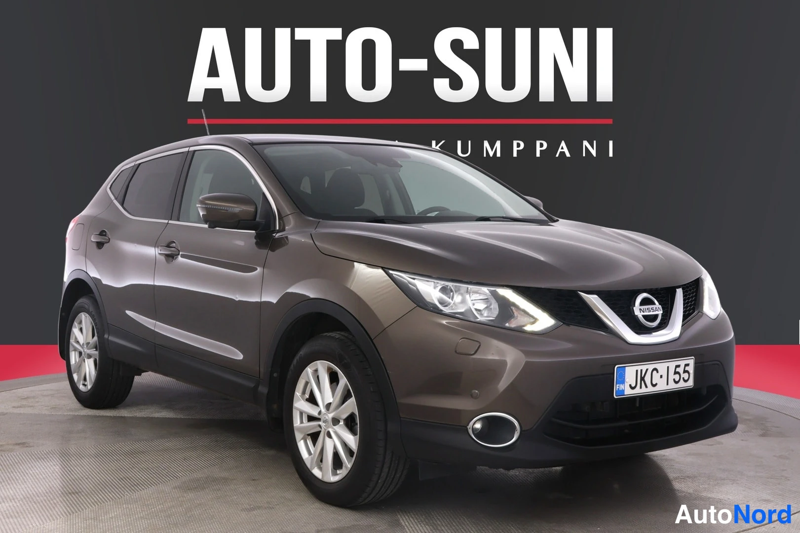 Ruskea Nissan Qashqai 2017, etuviisto, keula oikealle, kuva 2
