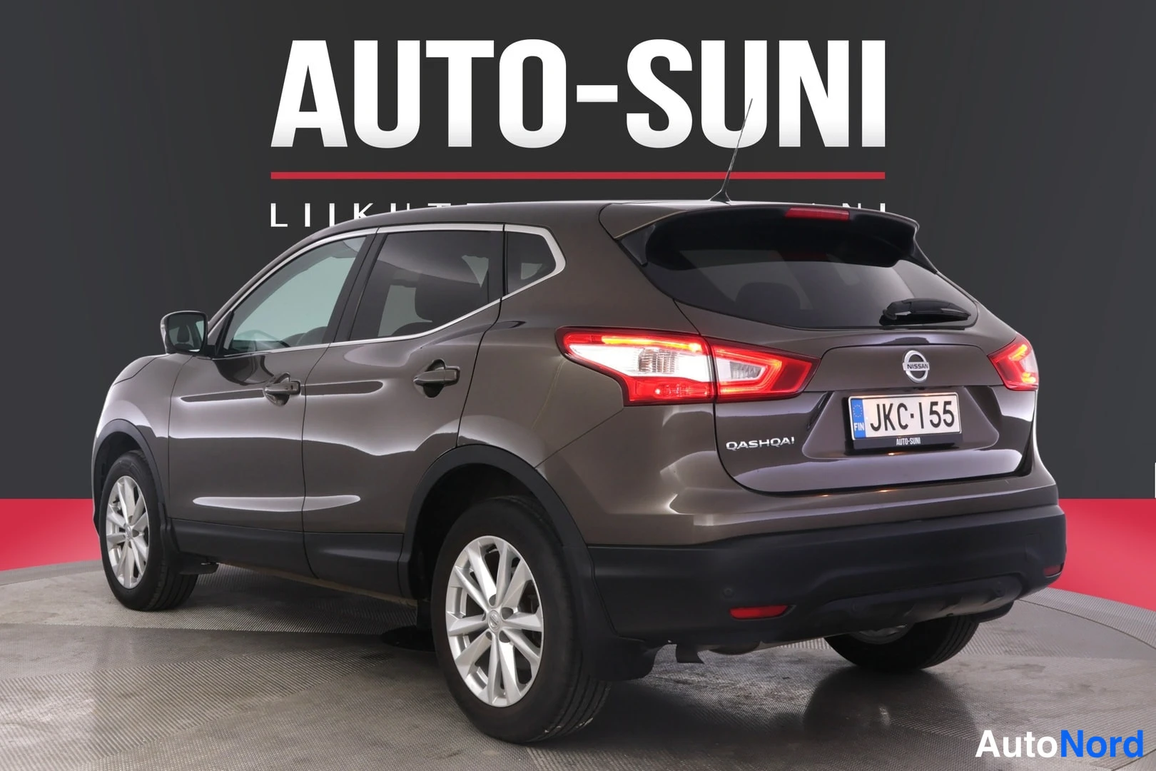Ruskea Nissan Qashqai 2017, takaviisto, kuva 6
