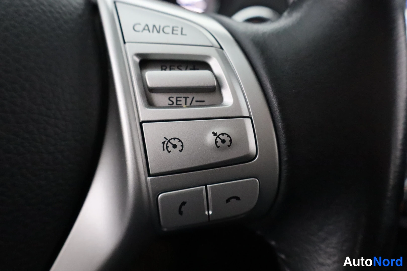 Ruskea Nissan Qashqai 2017, yksityiskohta, kuva 18