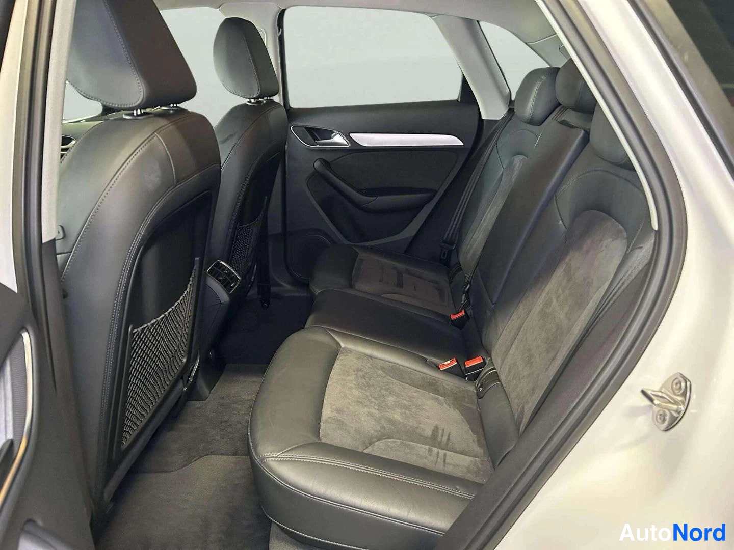 Valkoinen Audi Q3 2016, kuva 16