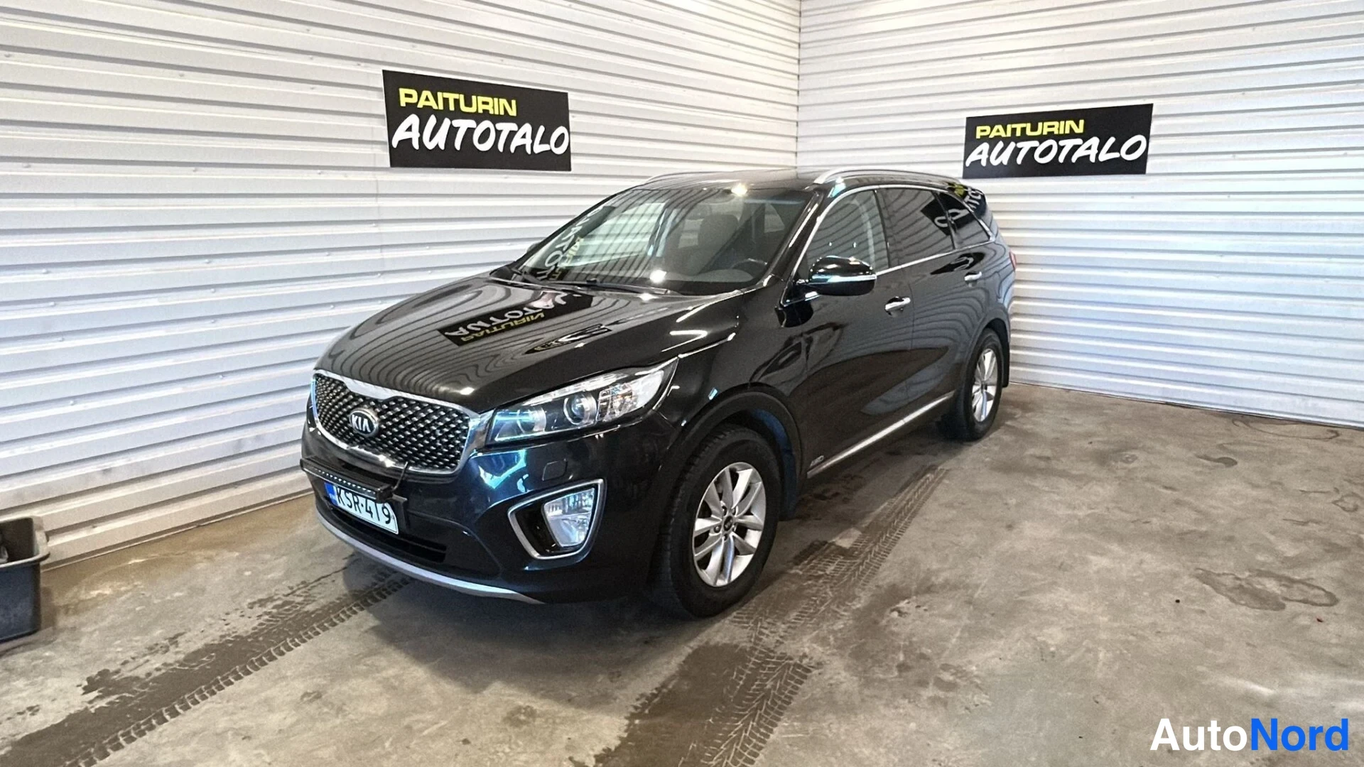 Kia Sorento 2,2 CRDi AWD Business A/T 5P Maastoauto SUV, 2017