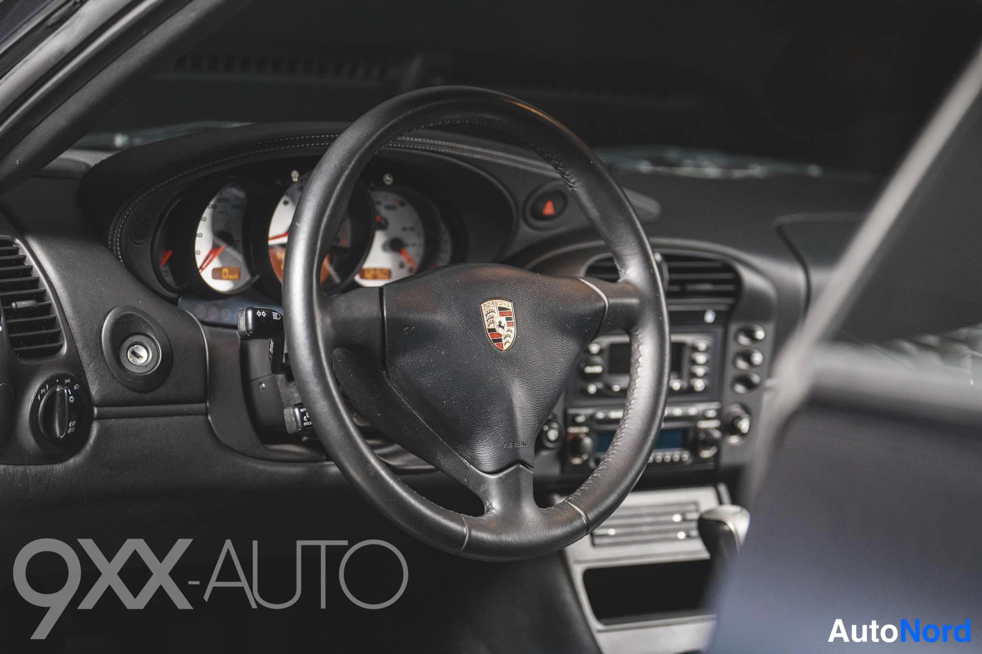 Musta Porsche 911 2003, ulkokuva 22