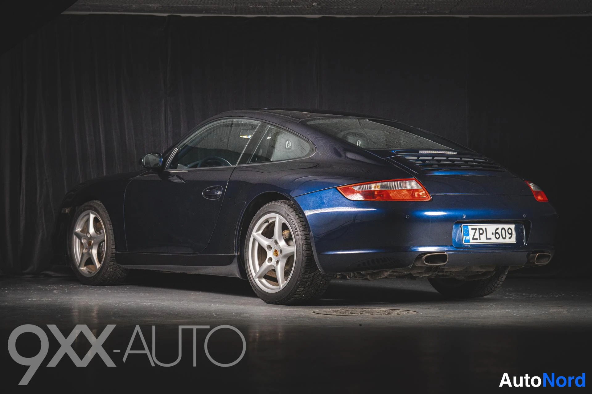 Sininen Porsche 911 2007, ulkokuva 4
