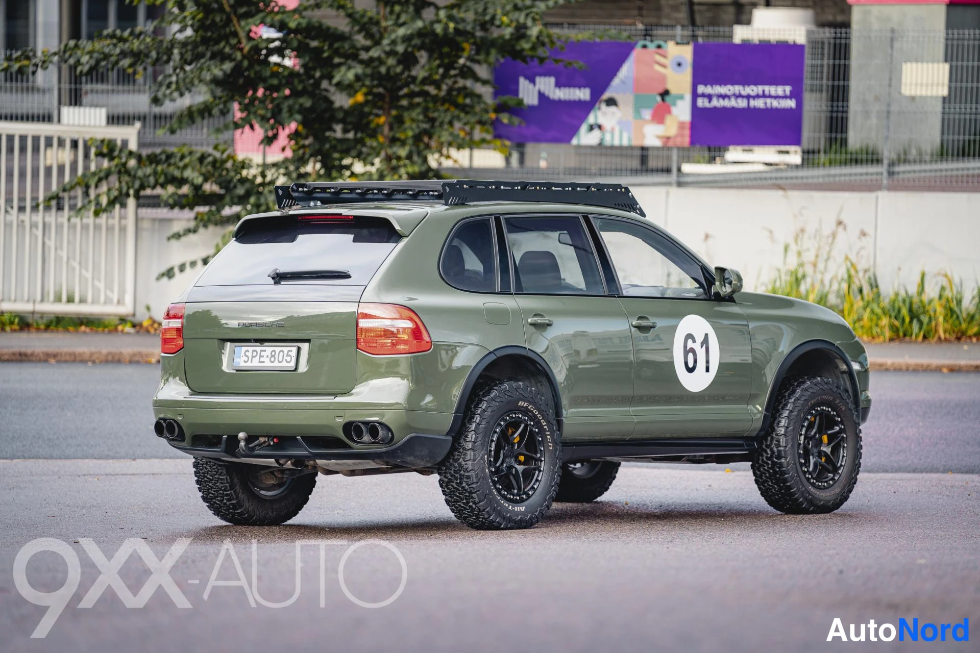Vihreä Porsche Cayenne 2008, kuva 16